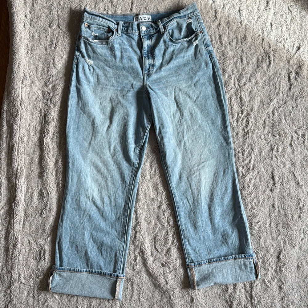 Daze Light Wash Straight Leg Jeans